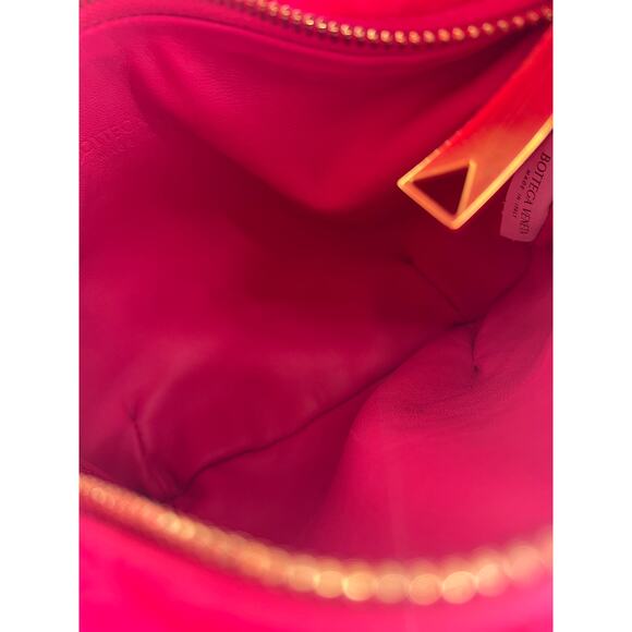 Bottega Veneta Shearling Mini Jodie Bag in Lollipop & Gold - Picture 12 of 15